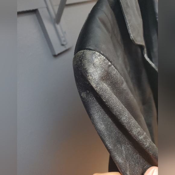 Bagatelle leather jacket - Picture 3 of 4